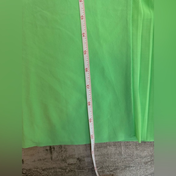 Lululemon Side Pleats Tennis Tank Top Pistachio 6 - Picture 7 of 11